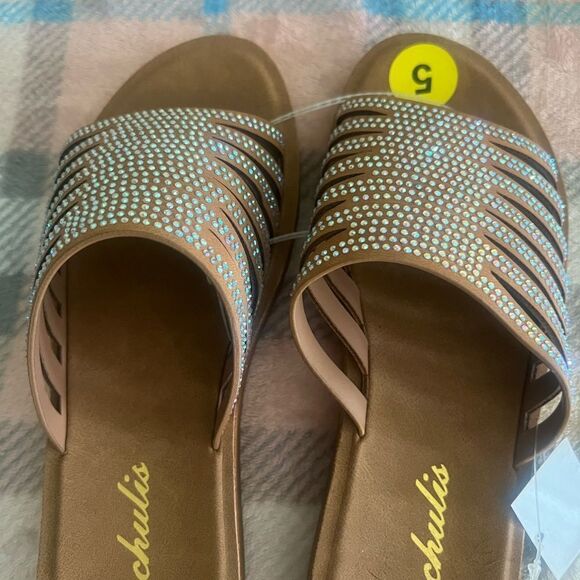 Tan Sandals with Woven Design and Cushioned Sole - Picture 4 of 5